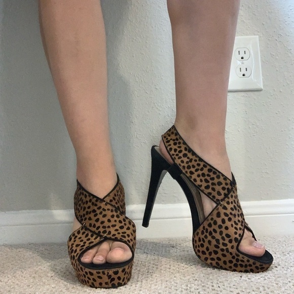 Diane Von Furstenburg Leopard Cheetah Print Calf Hair Heels Size 8.5 - Picture 3 of 10